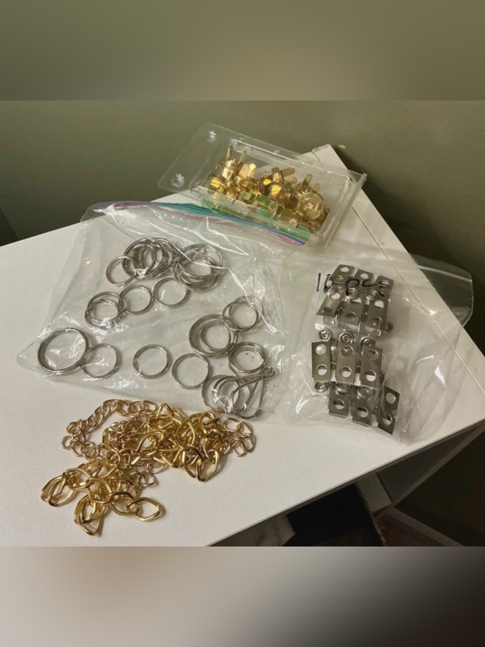 Crafters Bundle Badge Clips Keyrings Chain Pieces Purse Fasteners